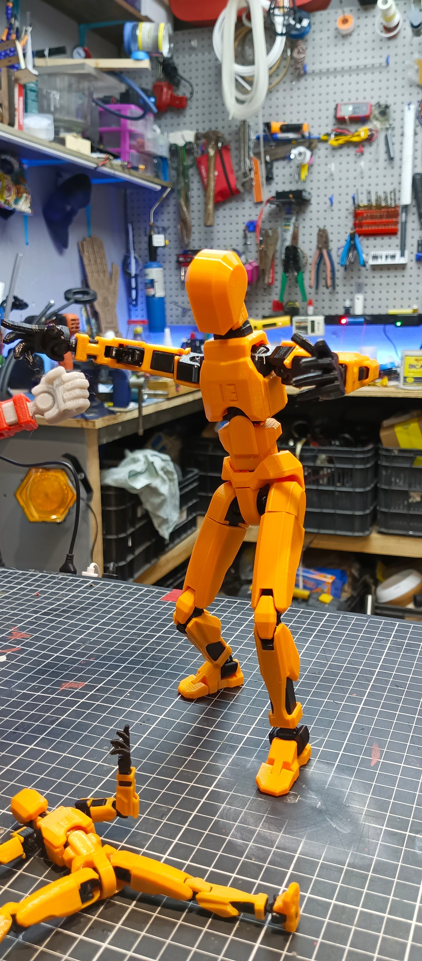Dummy 13 tamaño original 15cm impreso en PETG ARMADO EN EL ESTUDIO DE NQH